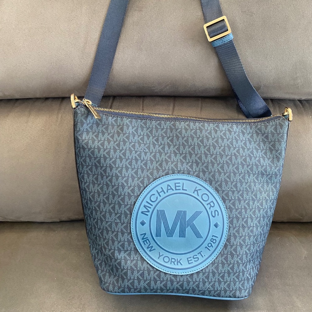 Michael Kors Blue Bag